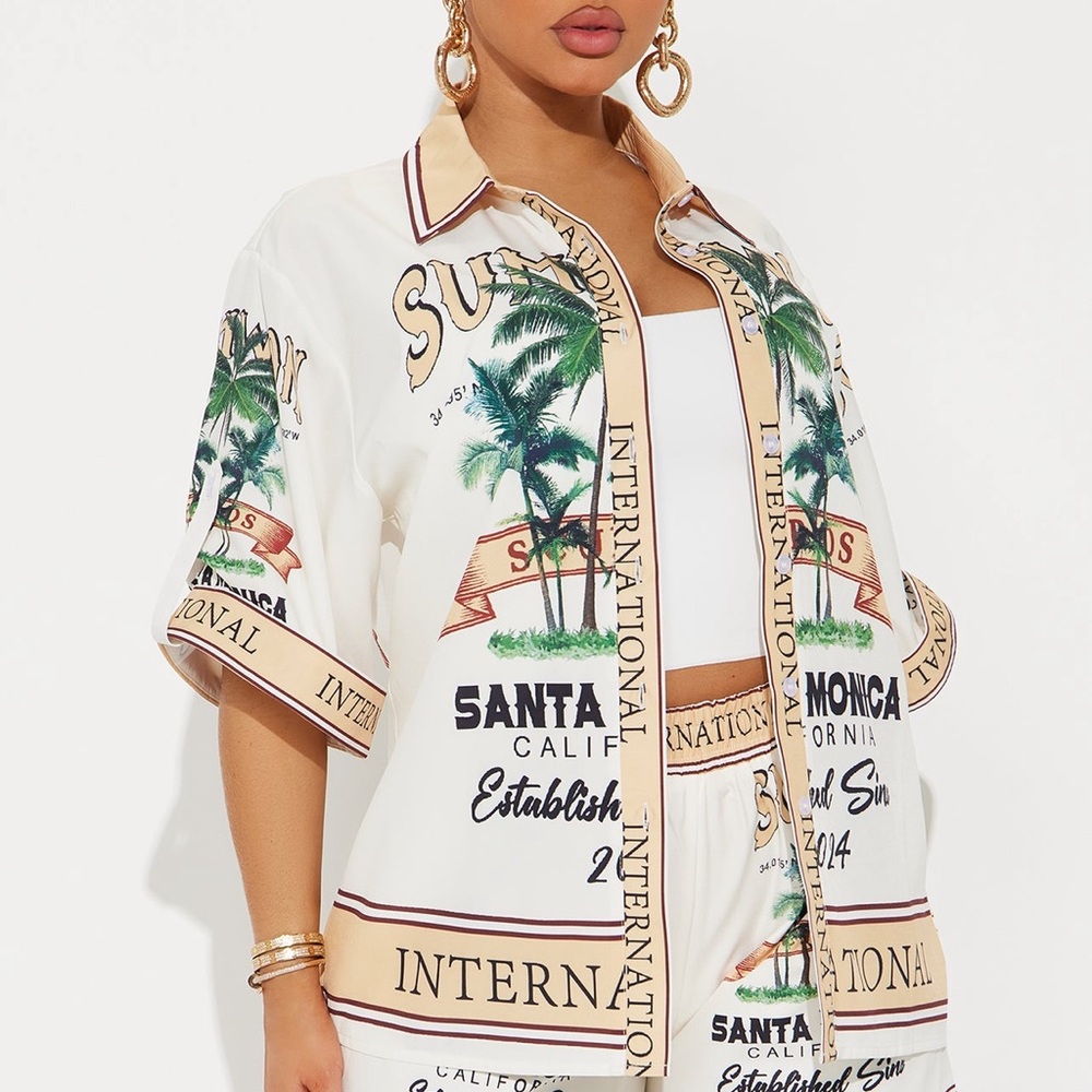 Tropical Print Button-Up Two Piece Set - Picture 2 of 4